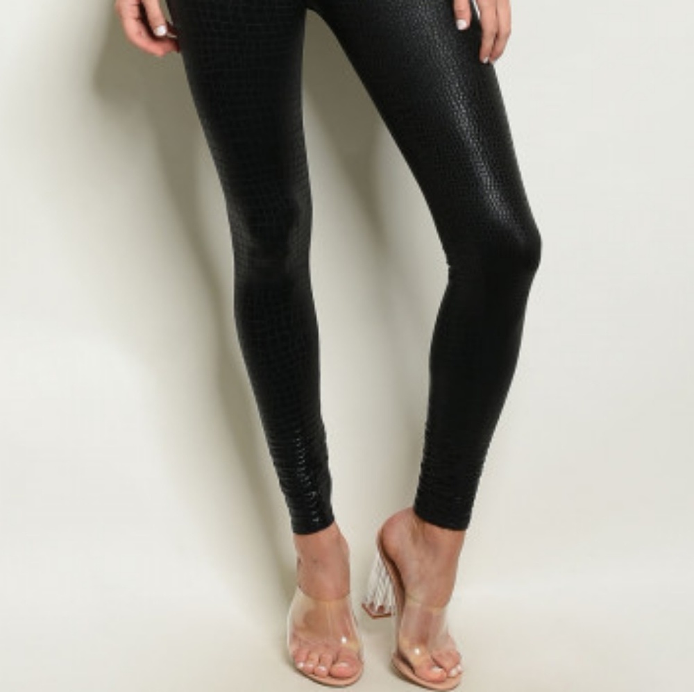 Sexy Giraffe Lux Faux Leather Stretchy Leggings!♡♡ - Picture 5 of 8